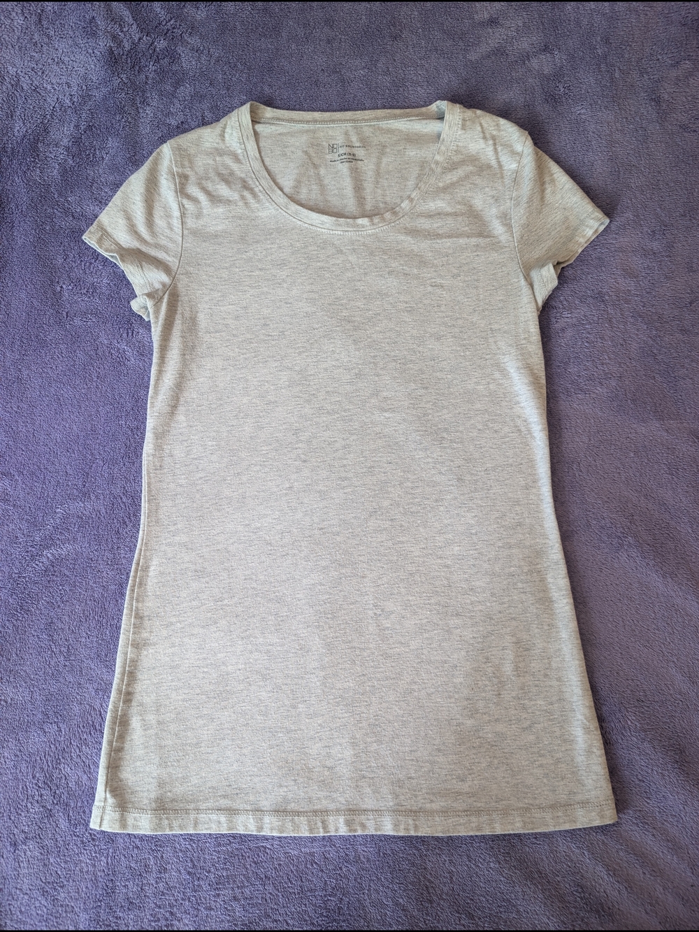 No Boundaries Women's Short Sleeve Crew Tee - Light Gray